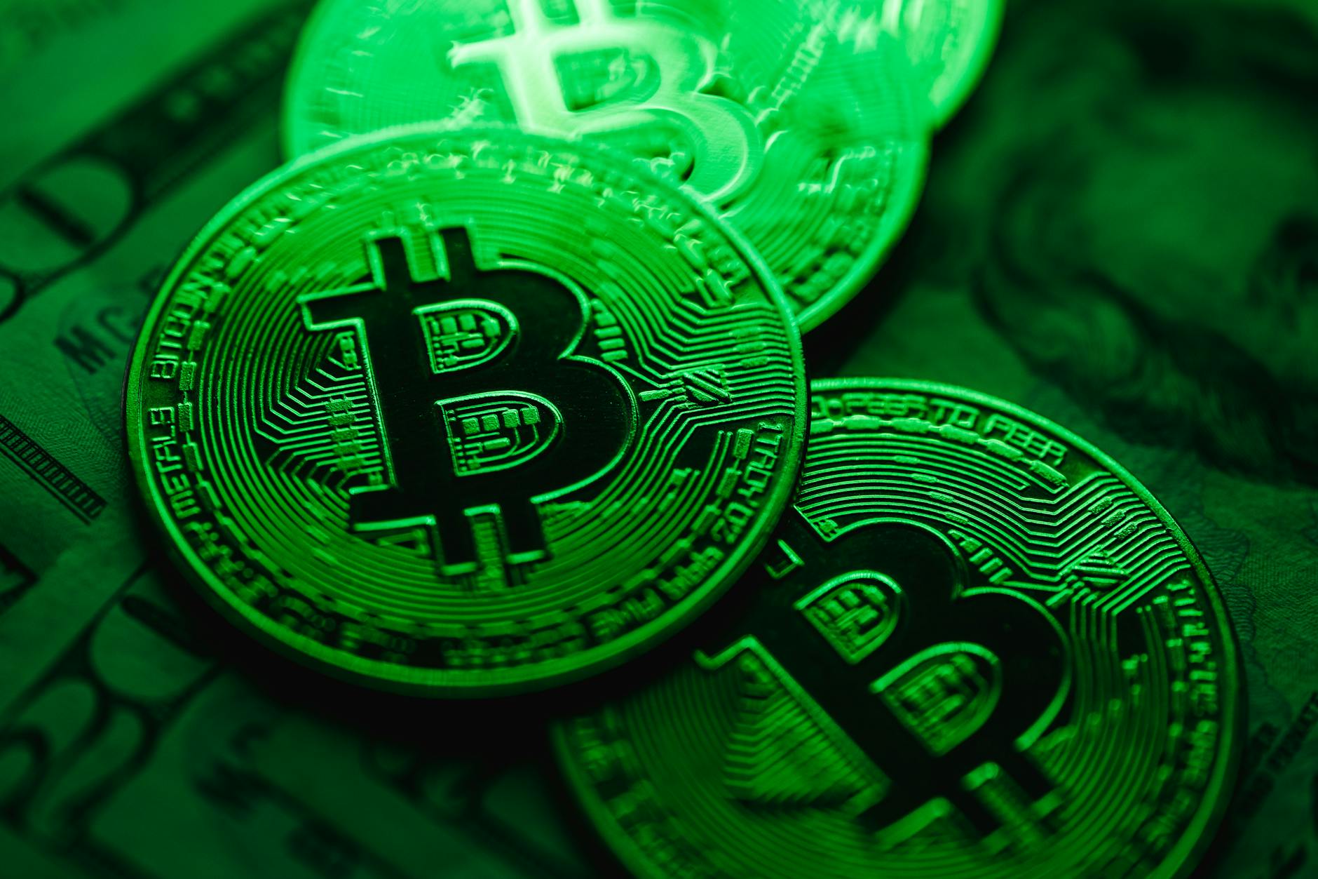 AI Agents Are Now Running Your Crypto Portfolio Better Than You
